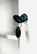 Apteczka metalowa z szybką na klucz patent Apteczka metalowa z szybką na klucz patent